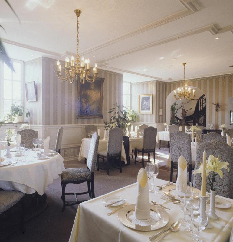 Schlosshotel Kurfuerstliches Amtshaus Dauner Burg Luaran gambar