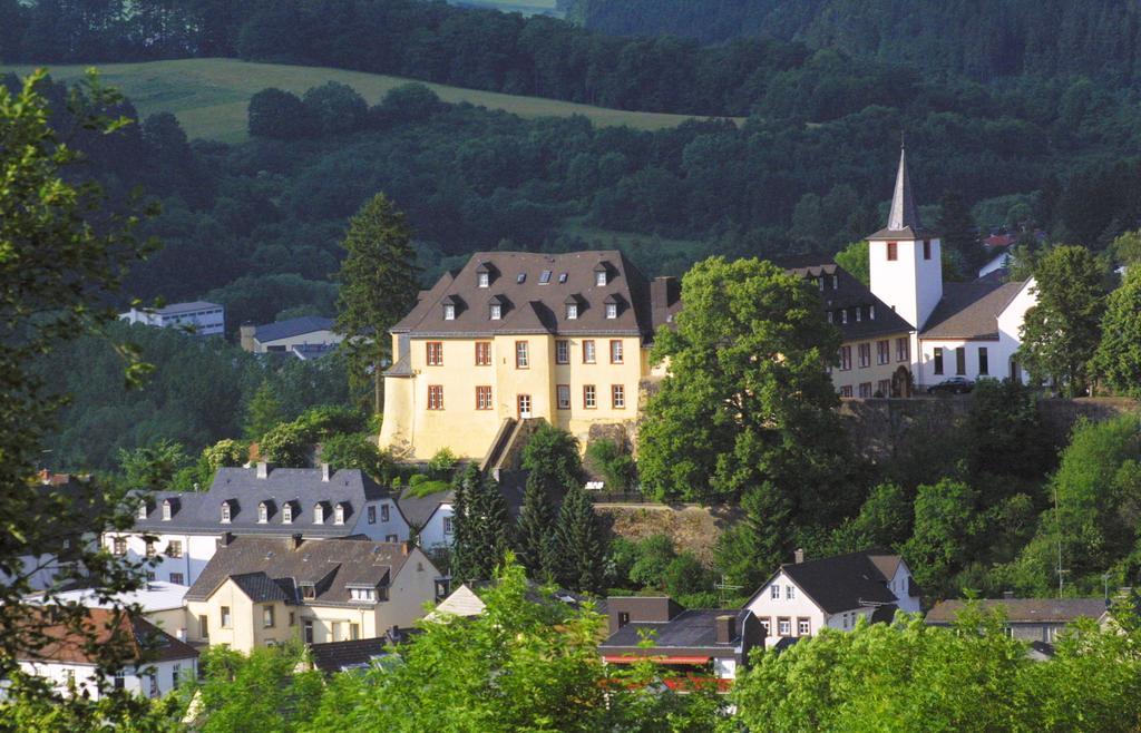 Schlosshotel Kurfuerstliches Amtshaus Dauner Burg Luaran gambar